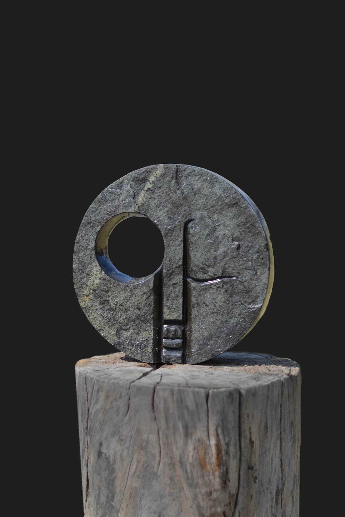 Work 33 — Stone Shona sculpture by Artist Name