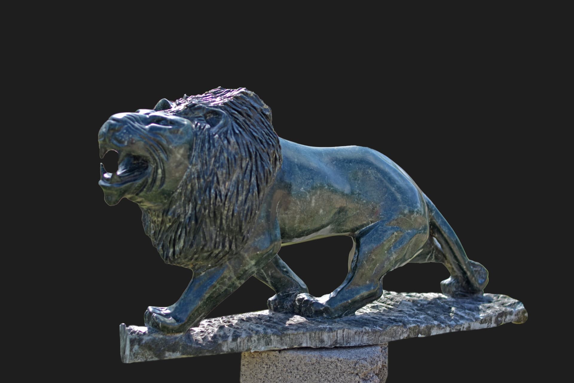 Work 51 — Stone Shona sculpture by Artist Name